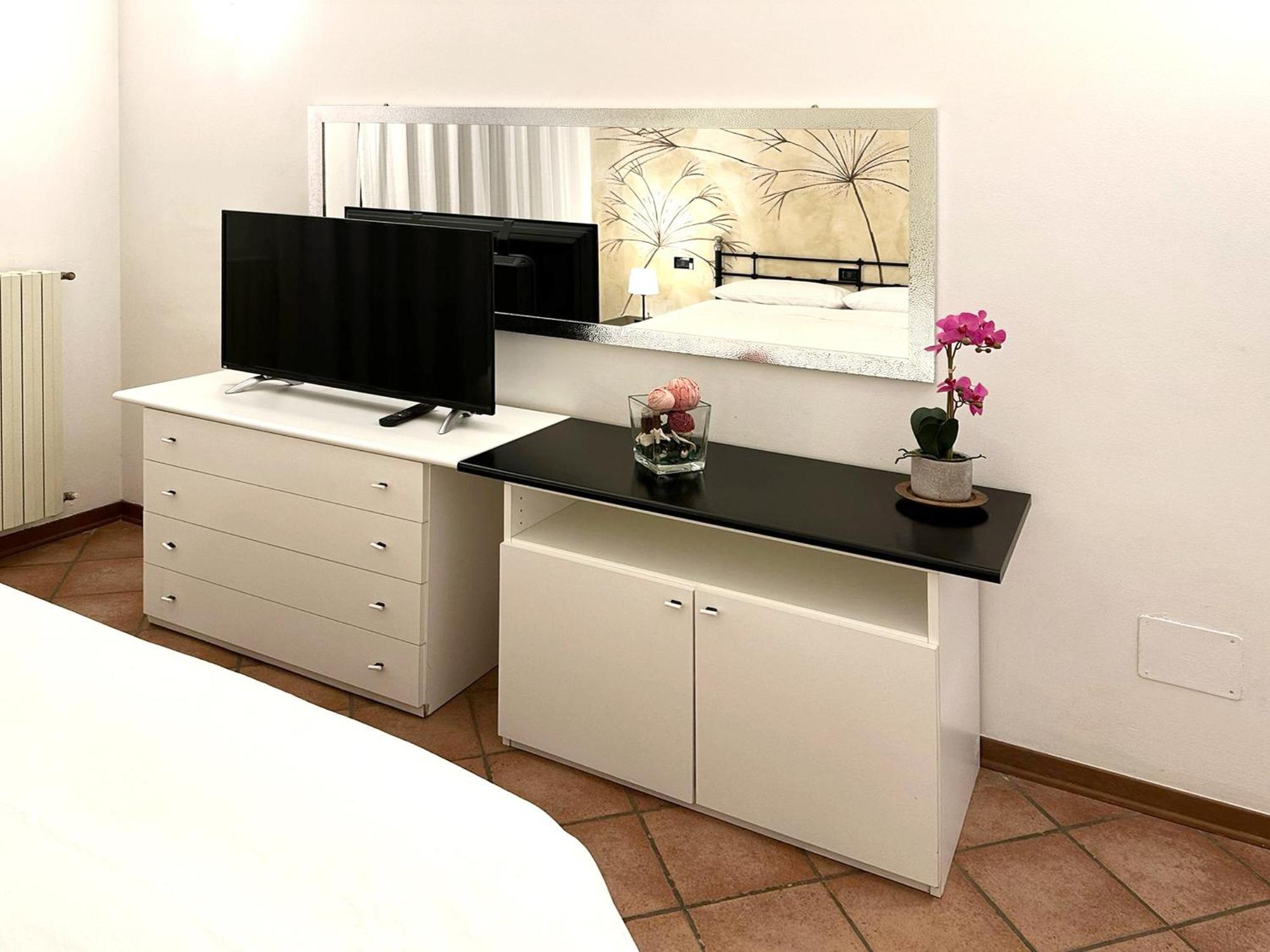 Int 12 - Appartamento Dei Gerani By Residence San Luca โบโลญญา ภายนอก รูปภาพ